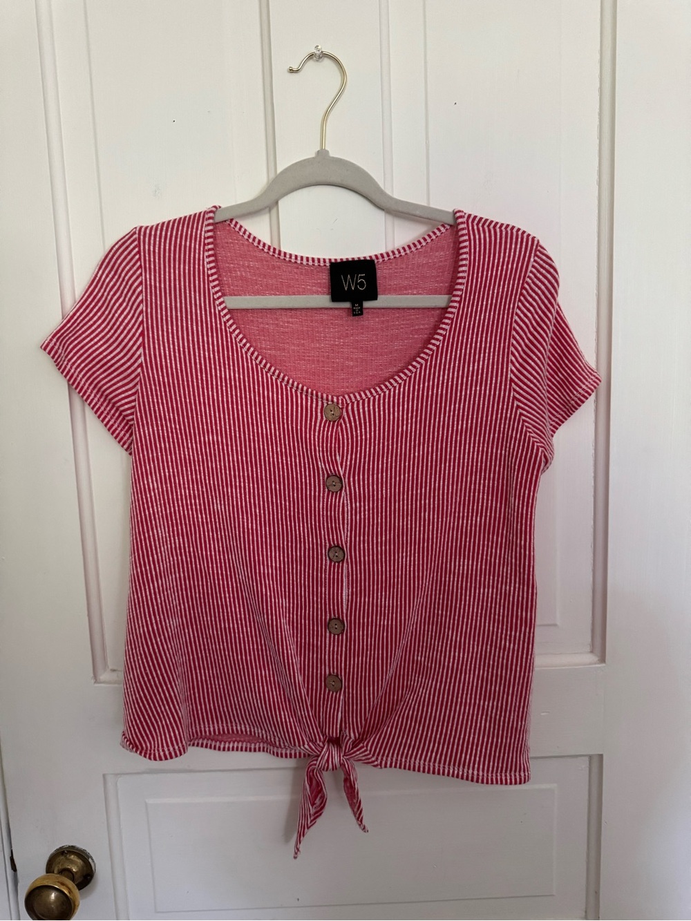 W5 Red and White Striped Button-Front Tie Hem Crop Top